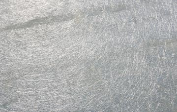 Swine laminate fibreglass or shingles?